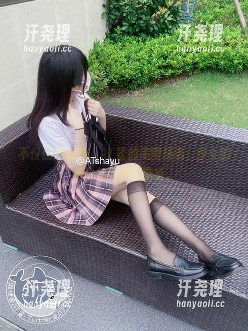 不仅仅是舞蹈，AT鲨的美图精选，少女的每个角落都在撒娇。