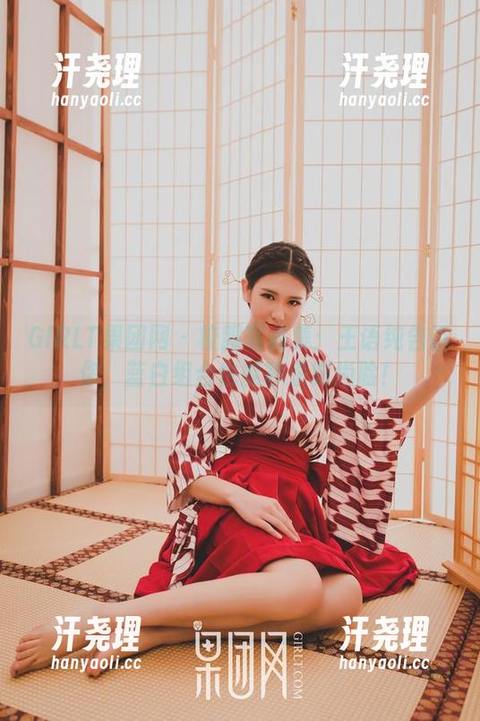 GIRLT果团网 - 校服写真集：王语纯告诉你，蓝白组合也能秒杀时尚脸！