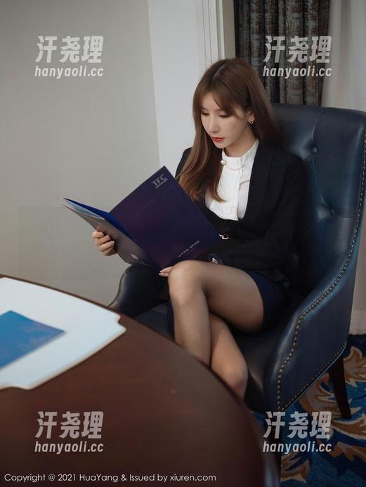 HuaYang花漾 - 汪汪汪艾静香的泳池图包，你说这种美图算不算“水多”？