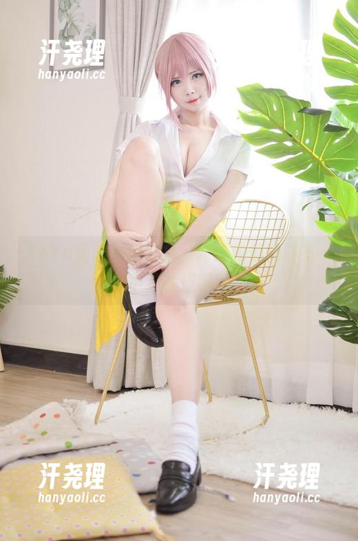 KaYa萱的美图合集，难道我们都该有一套小狼体操服吗？