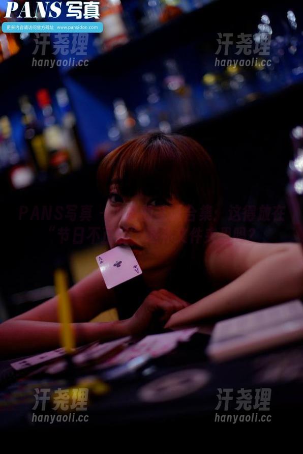 PANS写真 - 小青的圣诞合集：这得放在“节日不正经”递补文件夹里吗？