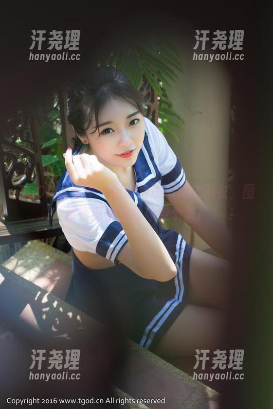 TGOD推女神 - 像谭晓彤一样穿睡衣，图库资源悄悄给你点个赞！