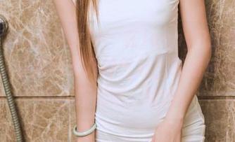 TouTiao头条女神 – 在JennyR的泳装图包里，你能找到几种气场？我猜应该是多余的搭配吧，哈哈。