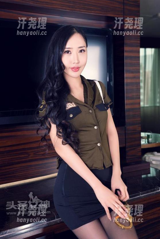 TouTiao头条女神 - 被俞公主的裸足写真集震撼到，这资源让我有点懵！