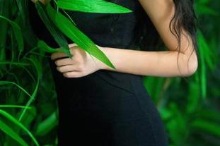 TuiGirl推女郎 – 偶尔翻到赵纹清的“日常”私拍，真想问，这样的日子到底是怎么过来的？