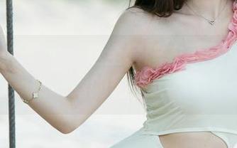 UGirls尤果网 – 这全套睡衣可不止适合居家出门，倪叶腾的图片要不你也试试？
