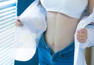 UGirls尤果网 – 尹菲的粉色日记，私拍里是涟漪的温柔