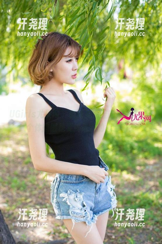 UGirls尤果网 - 最新美图里的温鈊怡，穿个体操服是要挑战我的心智吗？