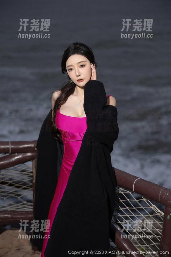 XIAOYU语画界 - 私拍探戈：当芝芝booty与性感豹纹相遇，图集就成了不羁的旅行日记。