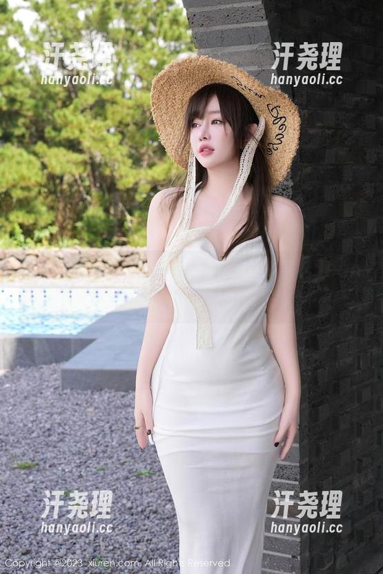 Xiuren秀人网 - 旗袍的旋律，卓君Jeanes写真作品里的音符
