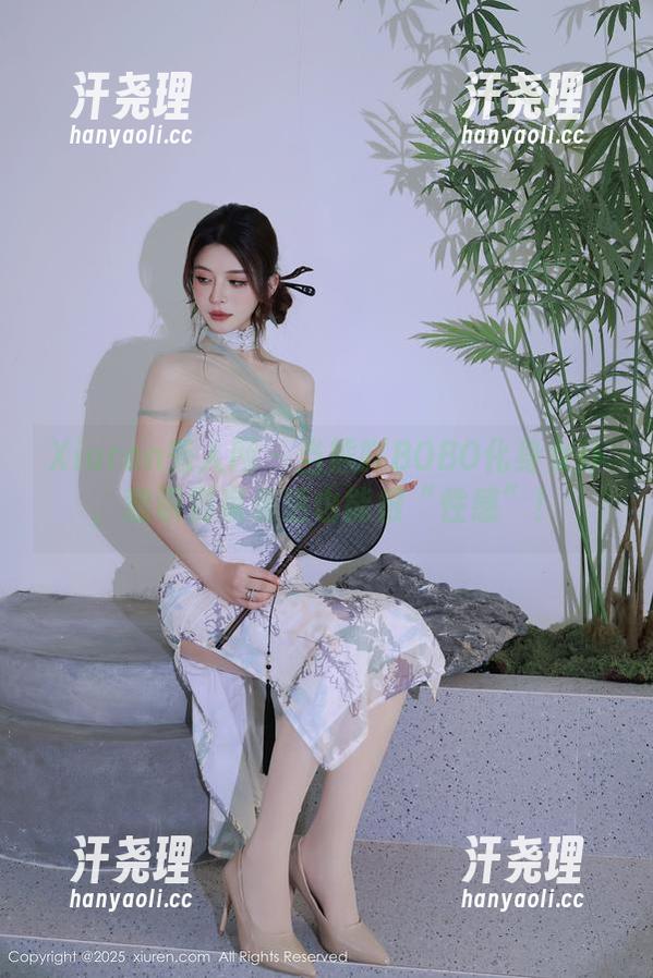 Xiuren秀人网 - 当熊吖BOBO化身女仆，意识到家务活也能很“性感”！