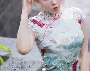 Xiuren秀人网 – 抓住夏日尾巴，陆萱萱的长腿无圣光写真，随意又迷人。