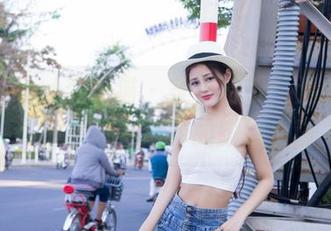 partycat轰趴猫 – 美脚特辑：温心怡在高清图片中演绎的脚趾魔法
