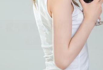 丽柜 – 福气满满：Amily的夏天写真，轻松嫉妒系数爆表