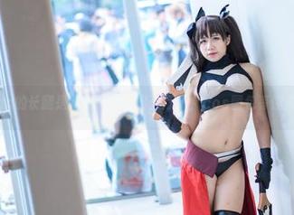 九曲Jean的长腿是彻底“长”出天际了，cos图包等你来pick！