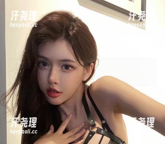 微密圈 - 这位厨娘于芷晴，为啥我的视线总在她手忙脚乱时停留？
