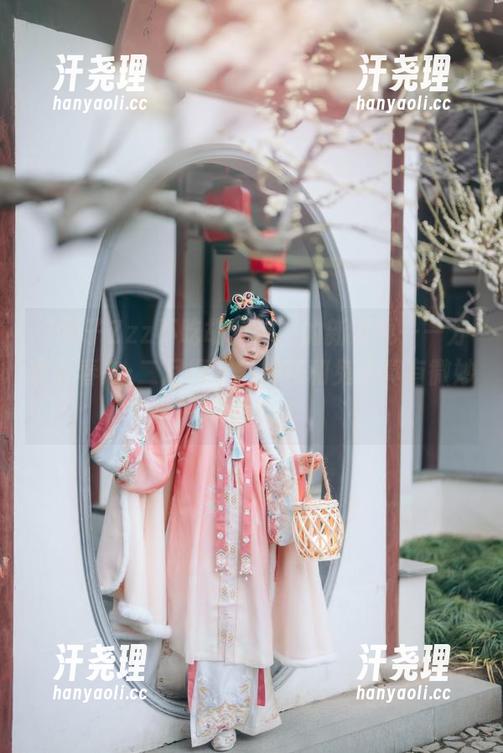 “兔子Zzz不吃胡萝卜”的新发现——分享《春来·二月梅》，梅花和兔子真有微妙的联系？