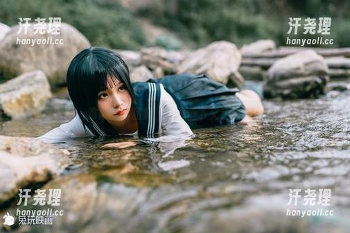 兔玩映画，难得的作品集，效率低下又迷人的趴桌子时刻。