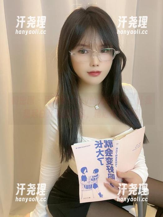 微密圈 - 用可馨juicy的纯白套图，让我想起白开水的清凉，精选得养眼啊