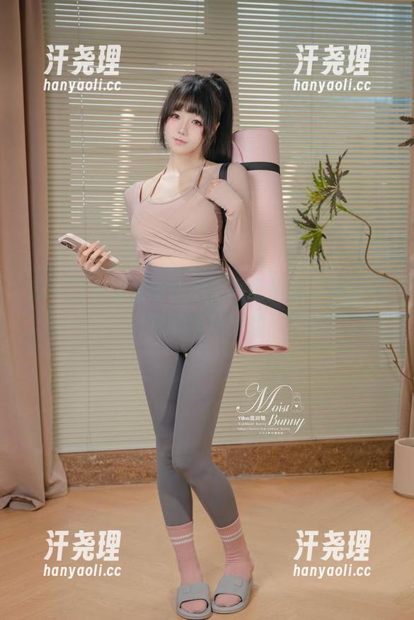 咬一口兔娘最新作品，居家甜妹，给你不一样的串场体验！