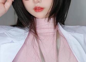 照片里的女主K素颜，晨起的她也太没心机了吧？