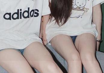 小众视觉 – 这张米拉的水手服图片，得说它比海浪还要好看，许是看风景的最佳选择！