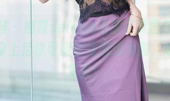 尤蜜荟 – 娜露selena校服写真图包，警告：穿上后你可能会被围追堵截，成全校焦点！