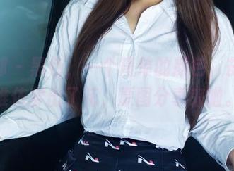 推女郎 – 黑色，一个简单的颜色，却被赵惟依穿出了花，原图分享来啦。