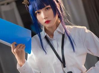 无影喵喵Ghost的裤里丝套图，好吧，我现在开始怀疑我的审美了！