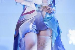 星之迟迟的全套写真，春日椿可是让人心事重重呢。