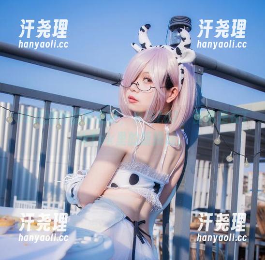 95式婚纱的奇遇记，末夜787，仿佛是在TikTok里的新挑战。