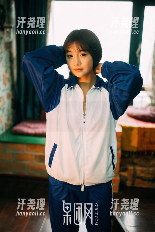 果团网：美图登场！美女球迷火力全开，场下对决一点也不低调，来更新一下吧。