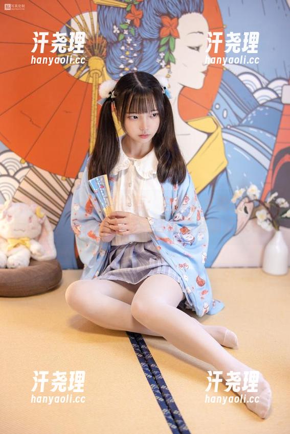 森萝财团 - 吸吸推荐：白丝少女的百褶裙图包，拼接的裙摆，活像洒落的云朵？
