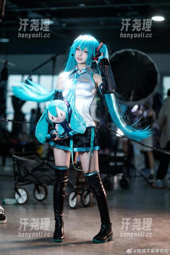 停！在橙喵这里看女神写真有风险，可能会心神荡漾！