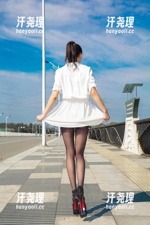 爱丝 - 从“女友”中看到佳慧，精选每一帧的无意间美好