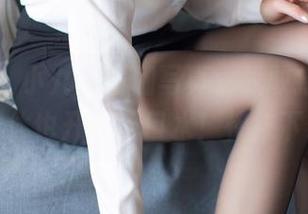 爱蜜社 – 小九月瑜伽写真：我敢打赌，你的身体也开始流口水！快来下载！