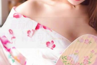 爱蜜社 – 最新的黄歆苑套图——这女孩的眼神，简直可以融化冰山吧？