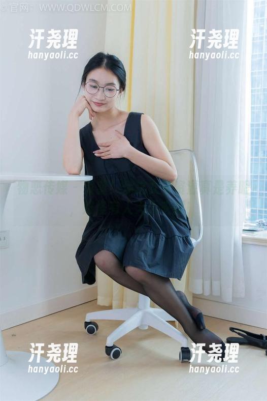物恋传媒 - 菜菜！你这女神资源真是养眼，难怪有人天天来搜！