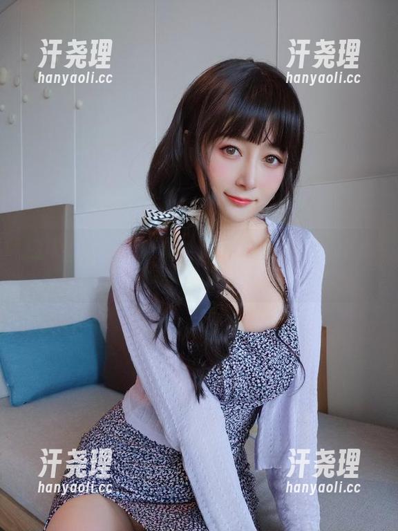 白银81cos体操服：你信吗？这一身比水上运动员的战袍还抢眼！