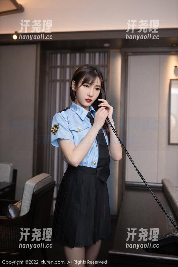 秀人网 - 无圣光牛仔风，奶芙乔乔的皮衣写真让我想起了青春的叛逆。