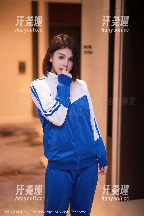 秀人网 - 婉转的奶茶味的包子：全套裸足姿态，不下载就亏了呀！