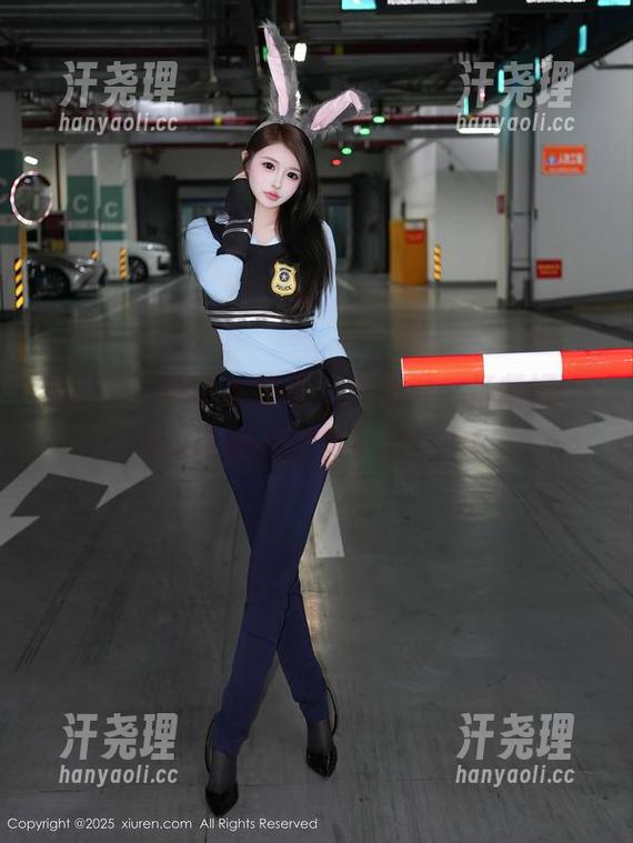 秀人网 - 原图看得我心潮澎湃，杨紫嫣Cynthia就是那轰动的女王！