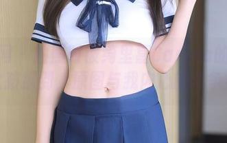 秀人网 – 拍照时被绮里嘉Carina的卡通女孩撩到，原图与我内心的斗争！