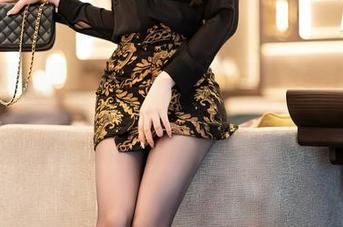 秀人网 – 福利再升级！好奇菲儿beauty与奶牛如何合体？