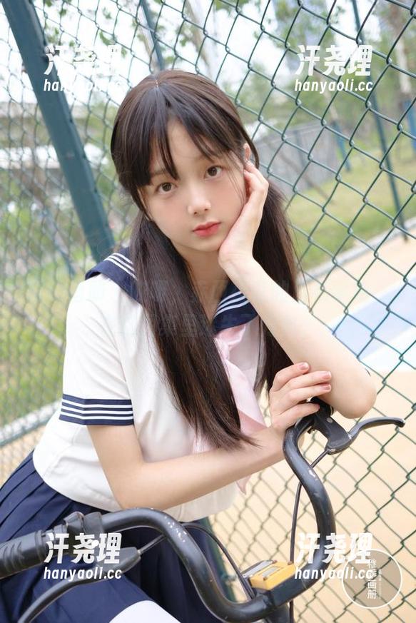 稚乖画册 - 哎呀，赤西夜夜的麻衣学姐，在这图集里迷失了方向。