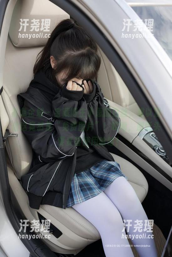 紧急企划 - 宝藏博主小恩的白丝，难以置信这竟然是“免费图片”！哎呦，别低头，要妥善使用哈哈！