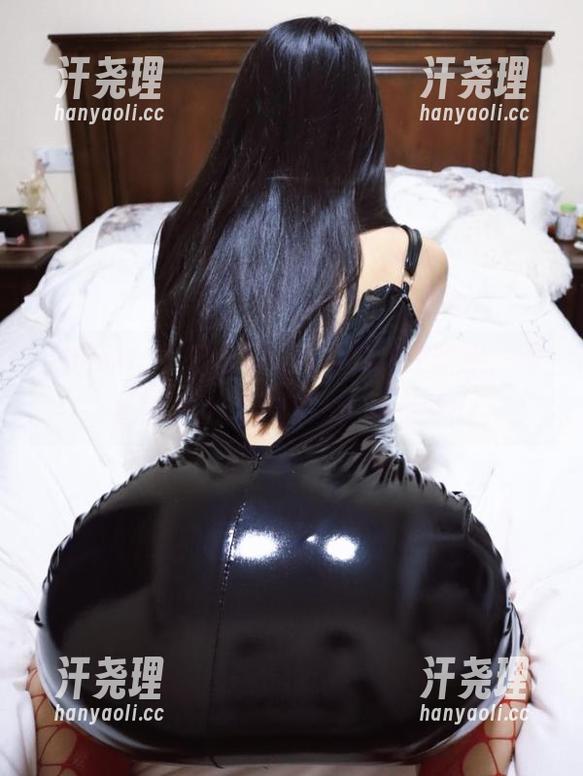 微密圈 - “纪念小小v”的黑红诱惑，观看后居然想给作品留言点赞！