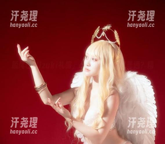 脱尾巴Mizuki礼服，cos出美丽还是普通？精选直击