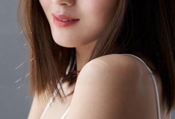 蜜桃社 – 缇娜美Tinamivs棉袜：我的好奇心被这简单的一对勾住了