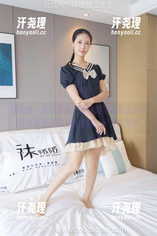 袜啵啵 - 就想问问，熊熊的运动鞋这套写真大概是提前准备好的，只为虐狗吧